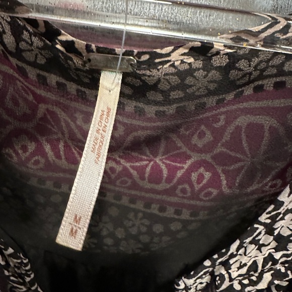 Free people
Woman’s medium dress - Picture 3 of 5